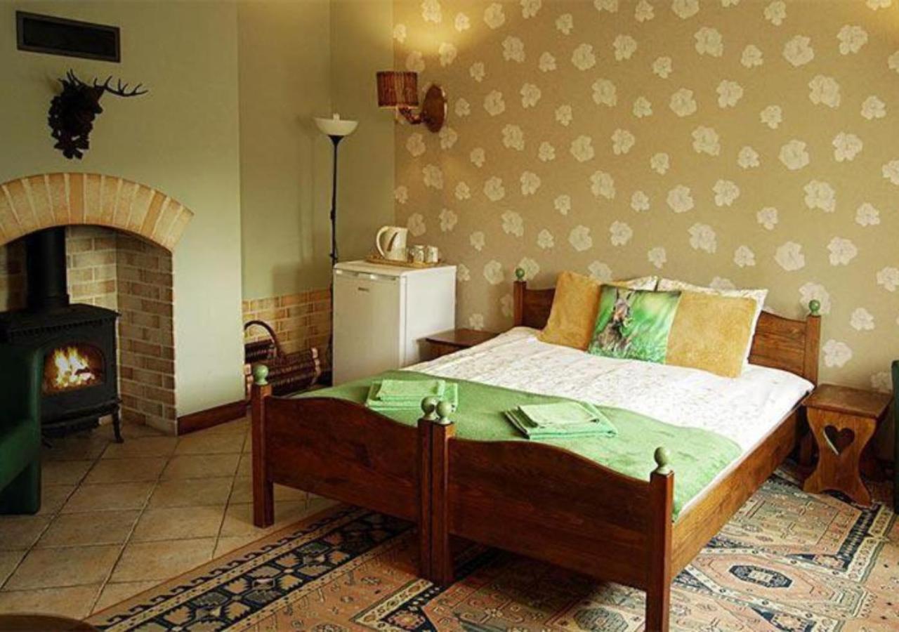 Gosciniec Malinowka Bed & Breakfast Krzeszna Exterior foto