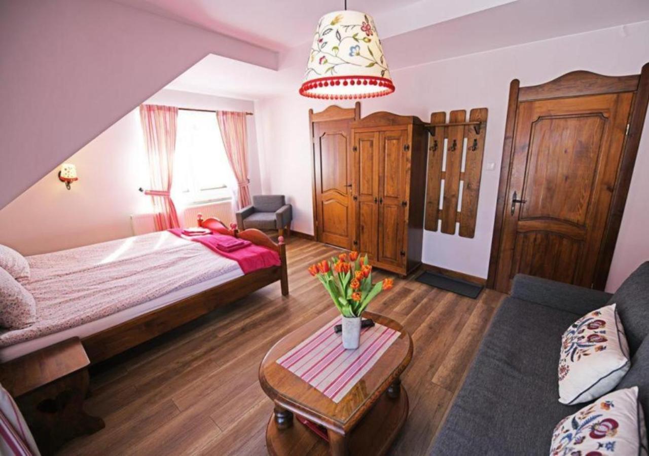 Gosciniec Malinowka Bed & Breakfast Krzeszna Exterior foto