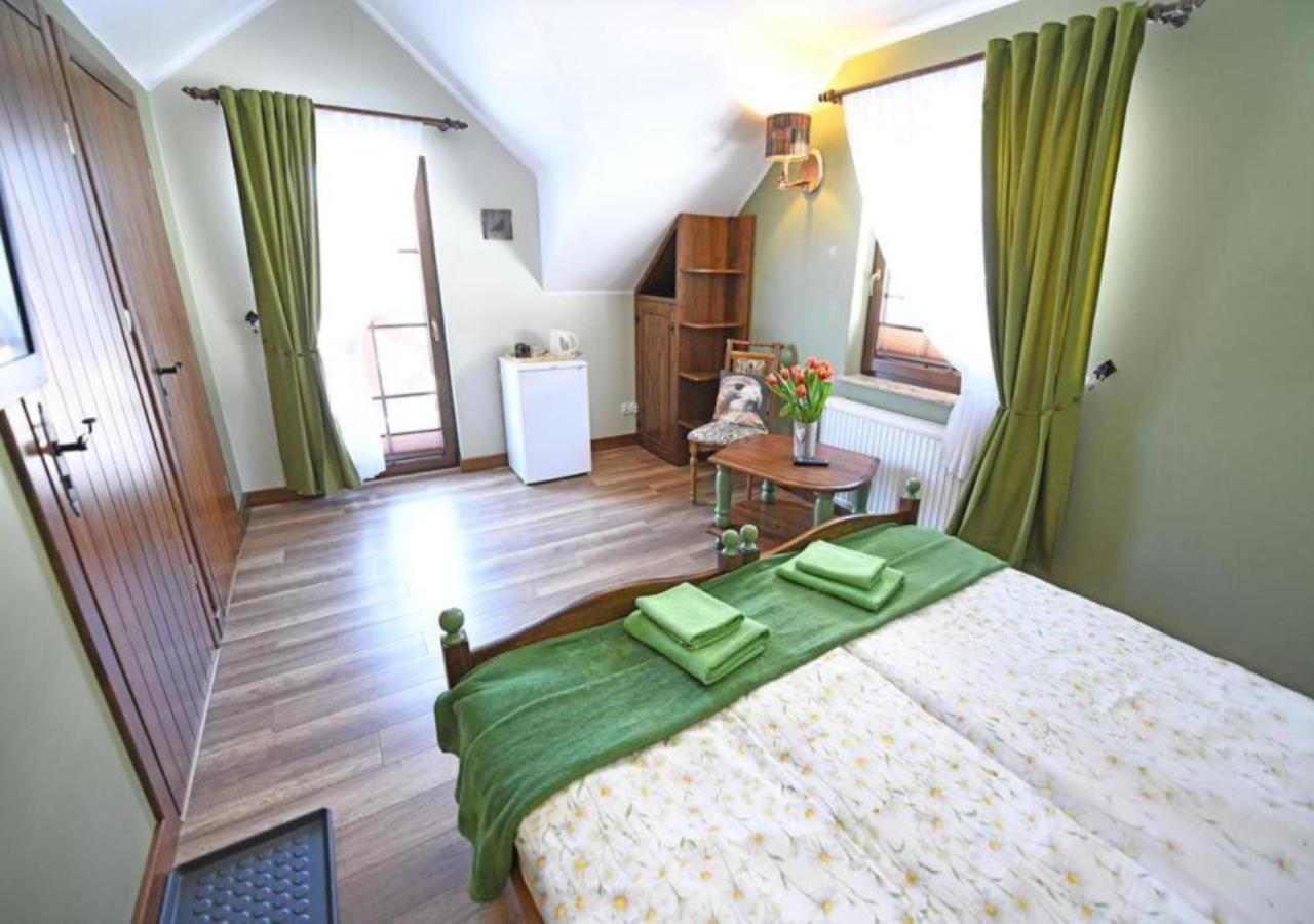 Gosciniec Malinowka Bed & Breakfast Krzeszna Exterior foto
