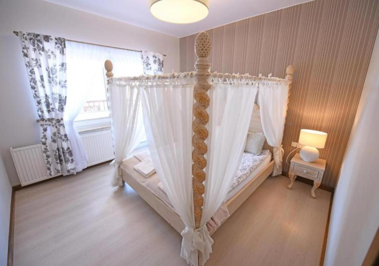Gosciniec Malinowka Bed & Breakfast Krzeszna Exterior foto
